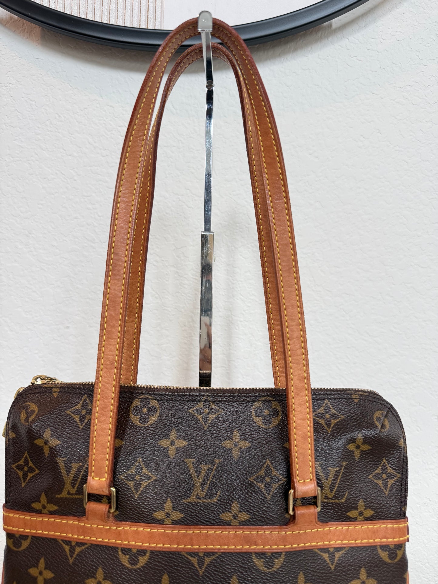 Pre-owned Authentic Louis Vuitton Sac Coussin GM Monogram Shoulder Bag