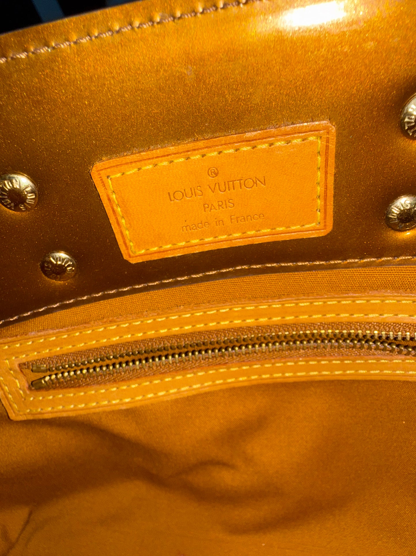 Pre-owned Authentic Louis Vuitton Reade PM Vernis Handbag