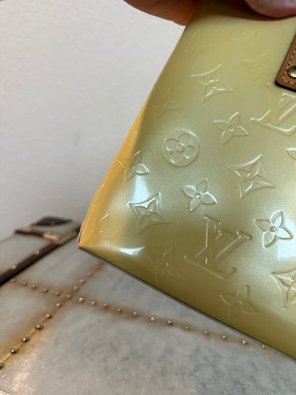 Pre-owned Authentic Louis Vuitton Reade PM Vernis Handbag