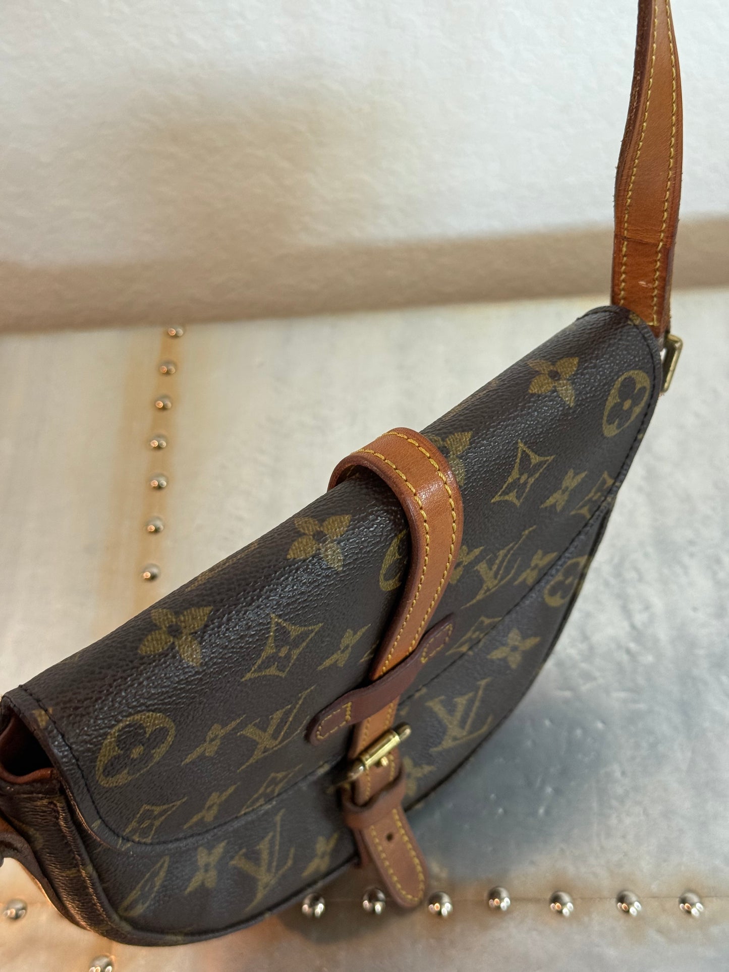 Pre-owned Authentic Louis Vuitton Chantilly PM Monogram Crossbody Bag