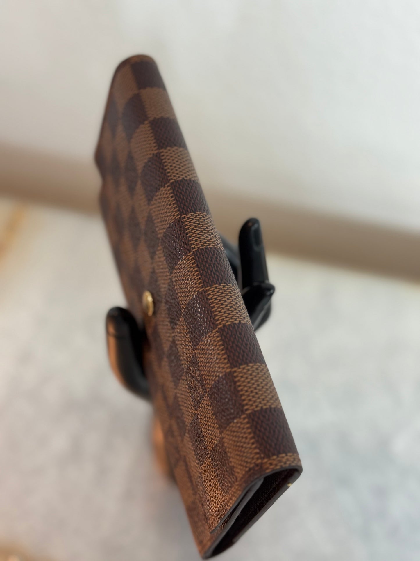 Pre-owned Authentic Louis Vuitton Portefeuille  International Damier Wallet