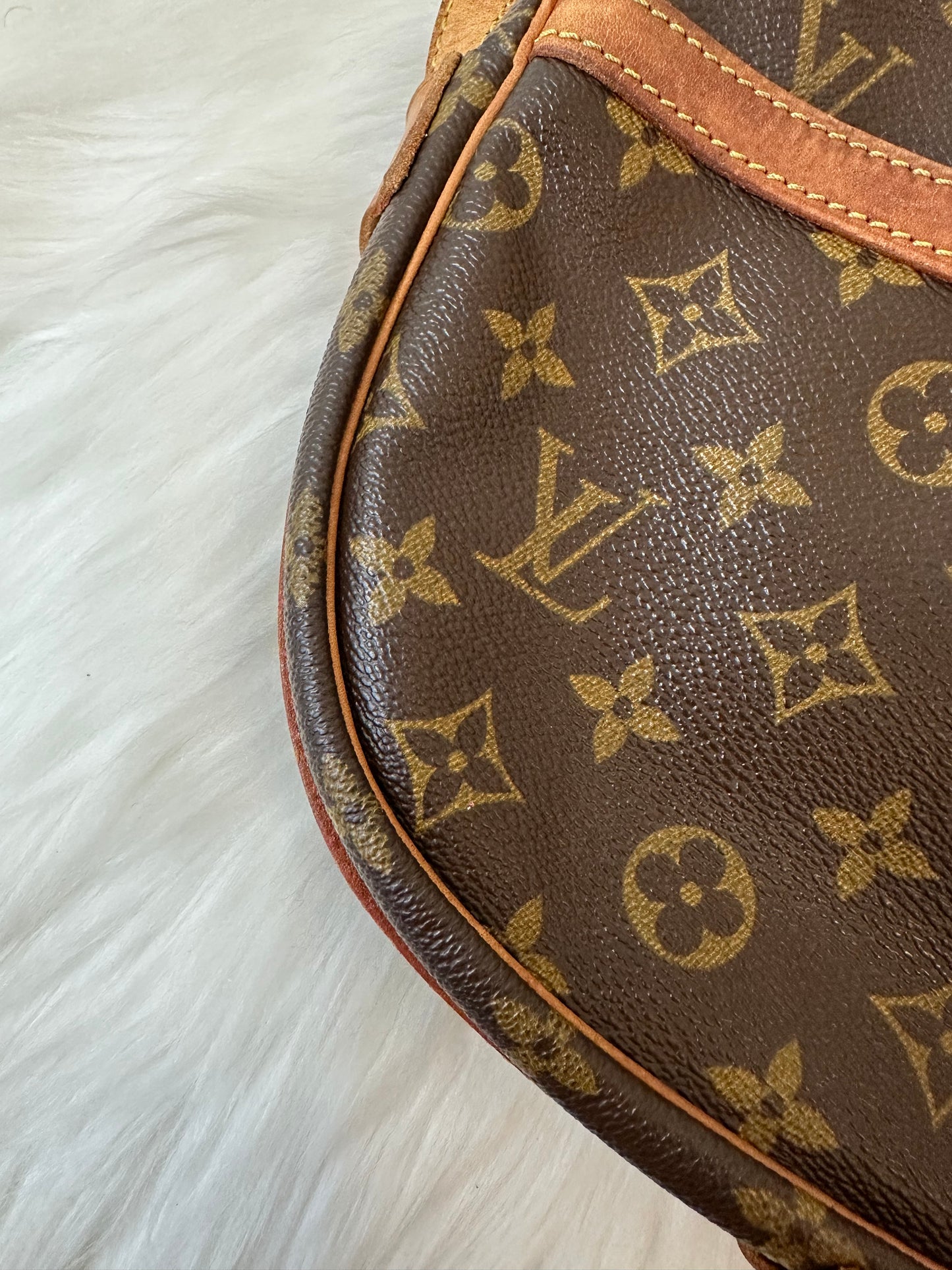 Pre-owned Authentic Louis Vuitton Jeune Fille MM Monogram Crossbody Bag