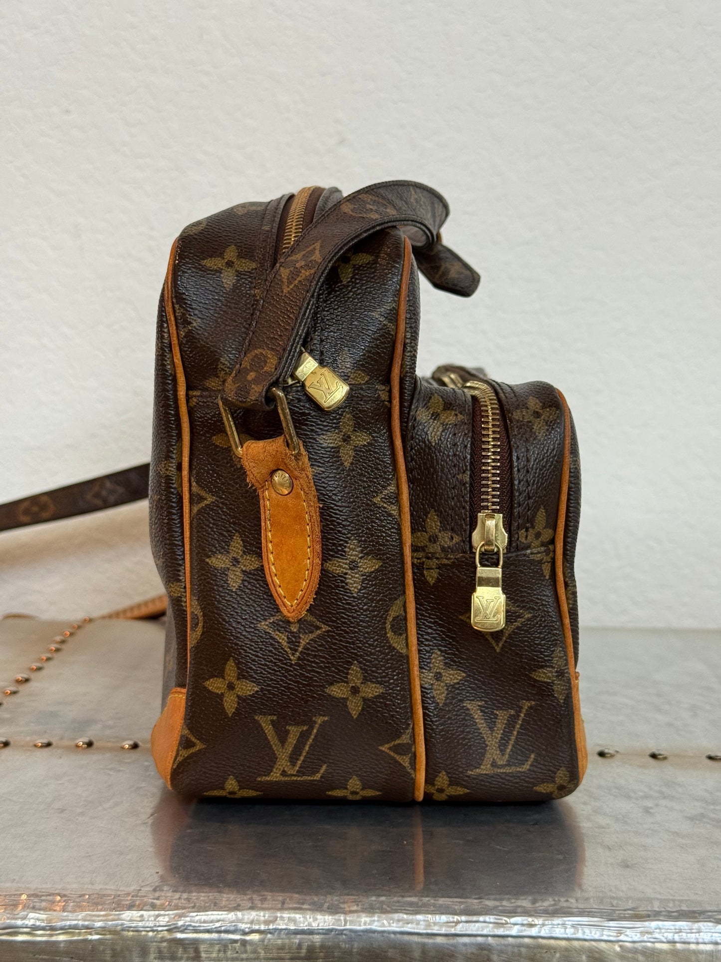 Pre-owned Authentic Louis Vuitton Nile PM Monogram Shoulder Bag/ Crossbody Bag