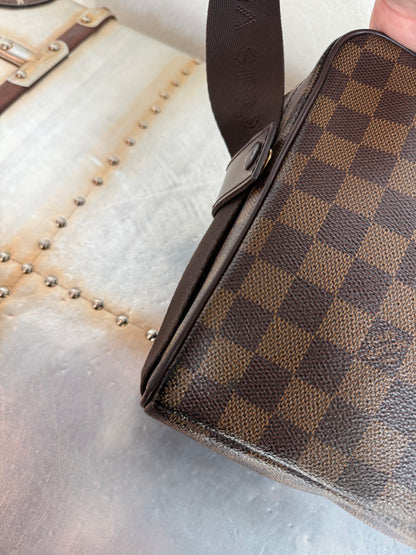 Pre-owned Authentic Louis Vuitton Olav PM  Damier Ebene Crossbody Bag