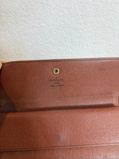 Pre-owned Authentic Louis Vuitton Portefeuille  International Monogram Wallet