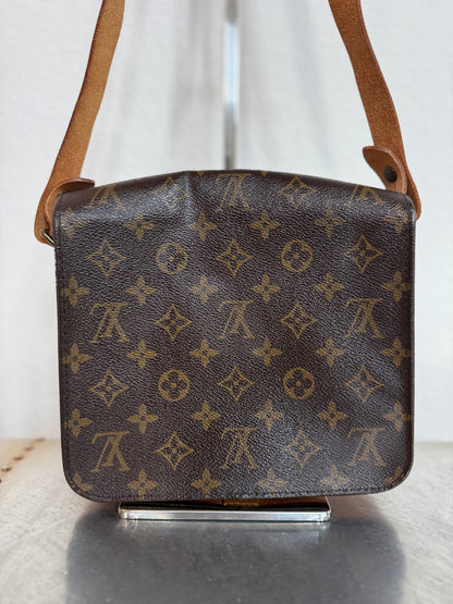 Pre-owned Louis Vuitton Cartouchiere MM Monogram Shoulder / Crossbody Bag