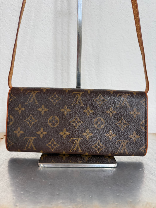 Pre-owned Authentic Louis Vuitton Pochette Twin GM Monogram Shoulder Bag