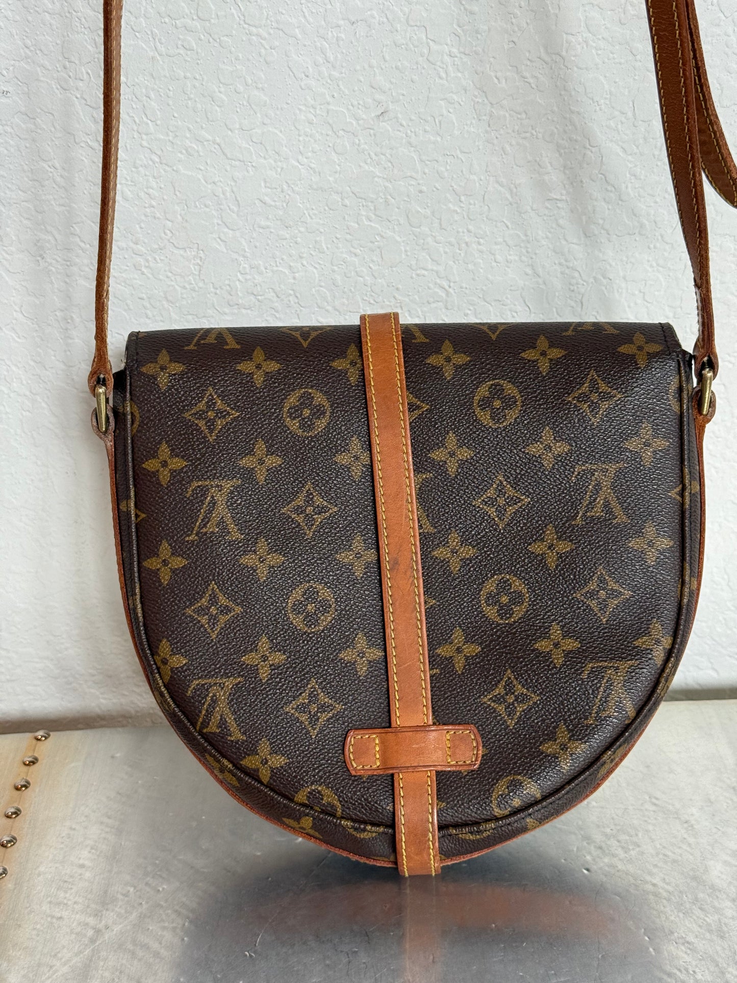Pre-owned Authentic Louis Vuitton Chantilly MM Monogram Crossbody Bag