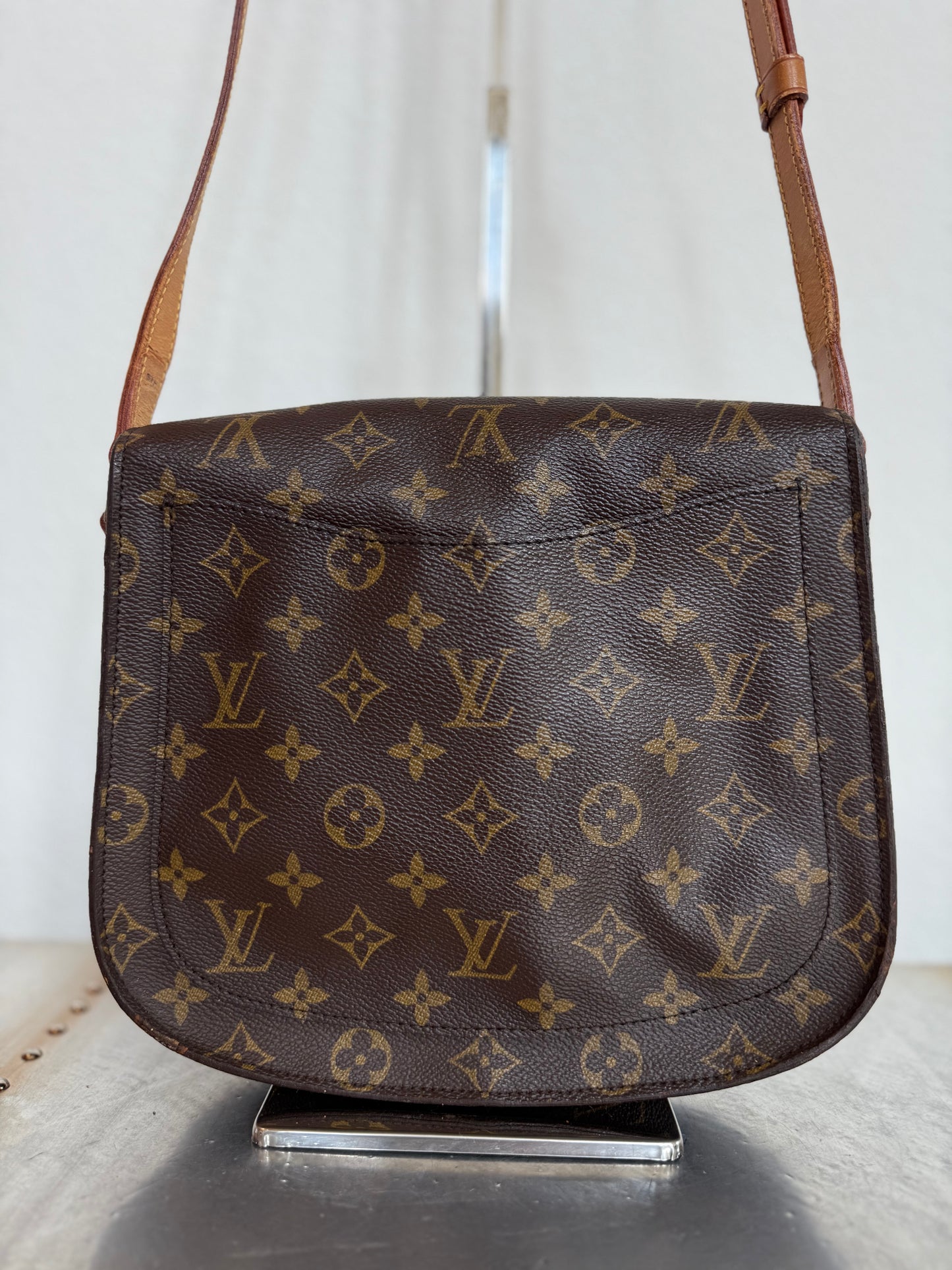 Pre-owned Authentic Louis Vuitton Saint Cloud GM Monogram Crossbody Bag