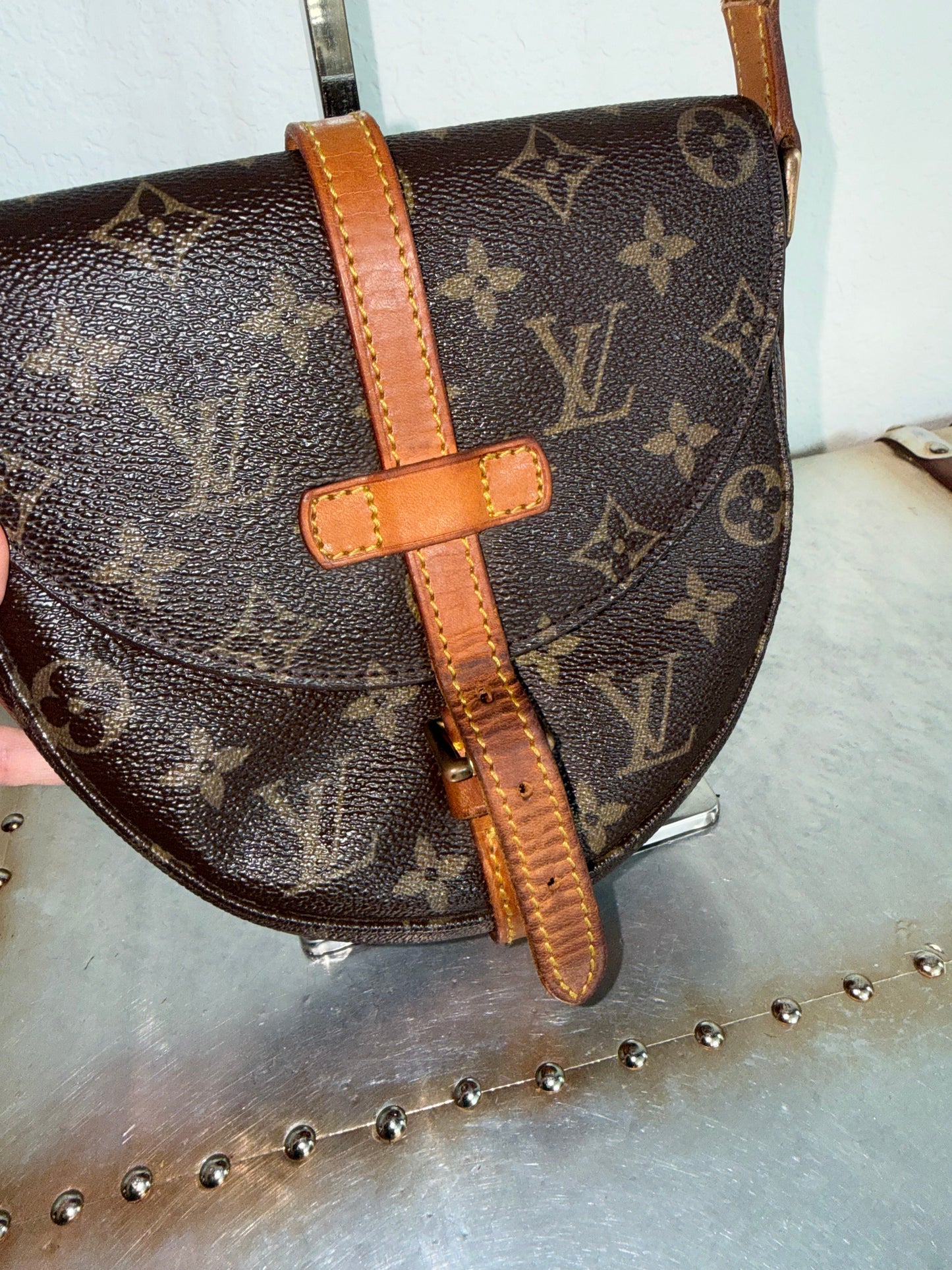 Pre-owned Authentic Louis Vuitton Chantilly PM Monogram Crossbody Bag