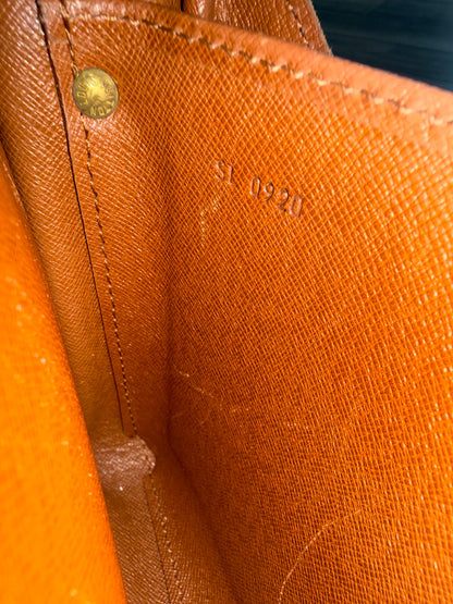Pre-owned Louis Vuitton Cartouchiere MM Monogram Shoulder / Crossbody Bag