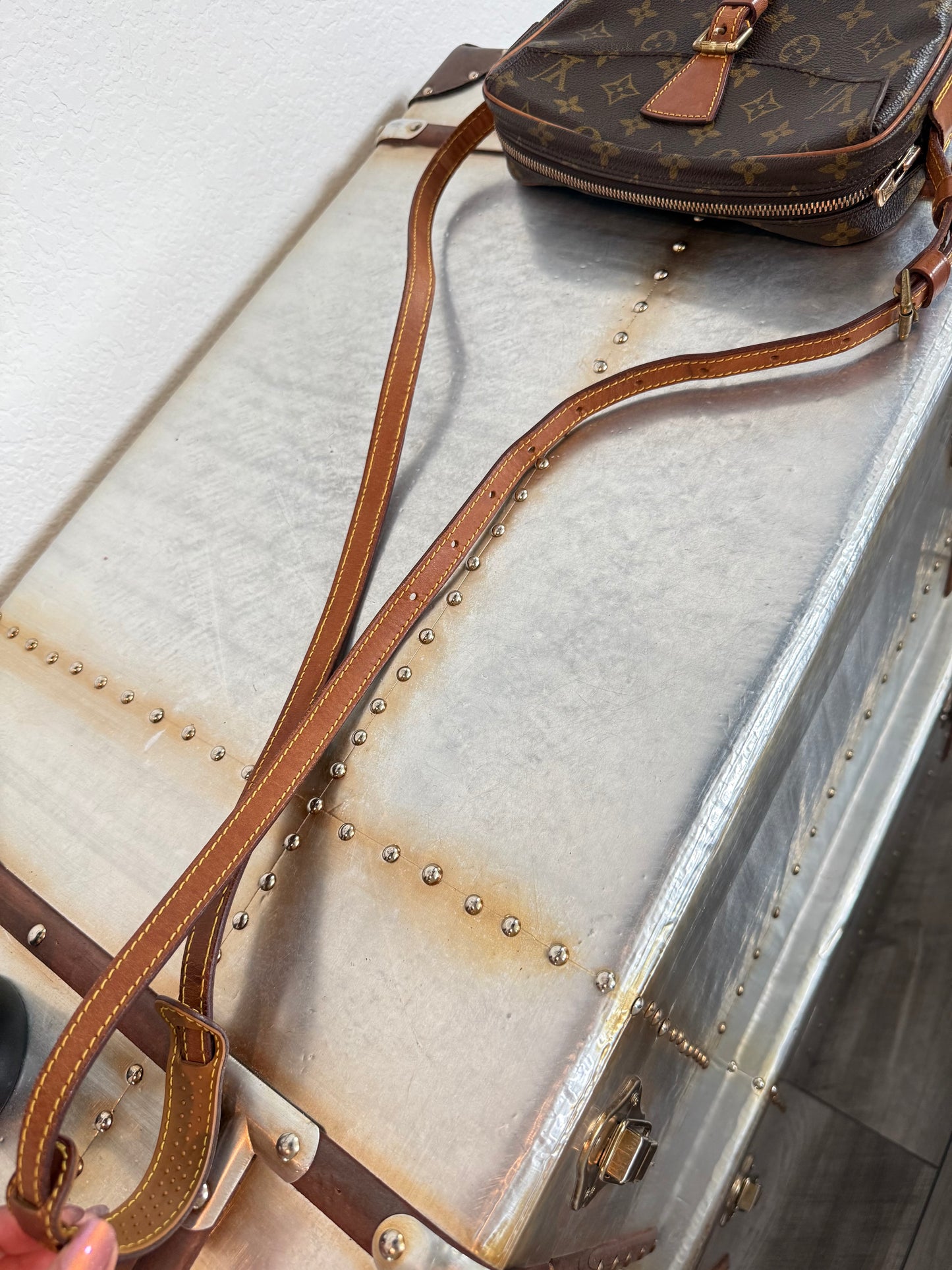 Pre-owned Authentic Louis Vuitton Jeune Fille PM Monogram Crossbody Bag