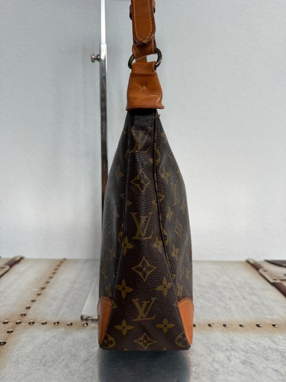 Pre-owned Authentic Louis Vuitton Boulogne 30 Monogram Shoulder Bag