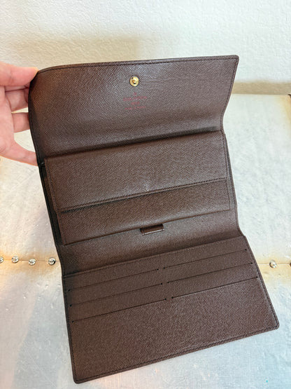 Pre-owned Authentic Louis Vuitton Portefeuille  International Damier Wallet