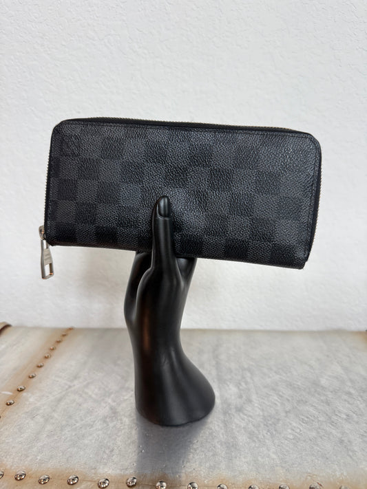 Pre-owned Authentic Louis Vuitton Damier Graphite Zippy Long Wallet