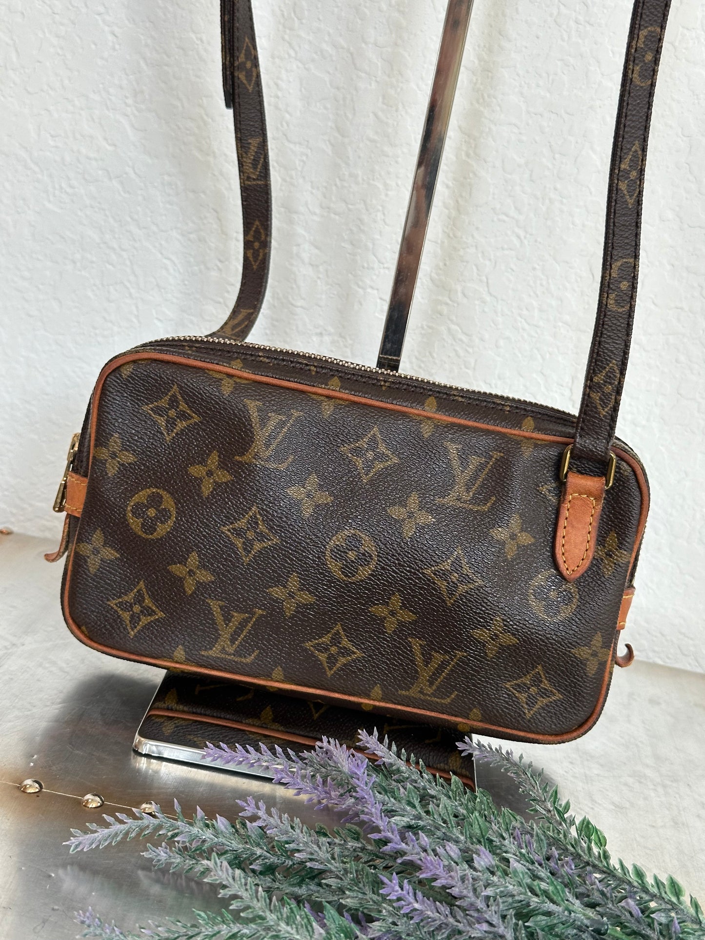 Pre-owned Authentic Louis Vuitton Marly Bandouliere Monogram Crossbody Bag