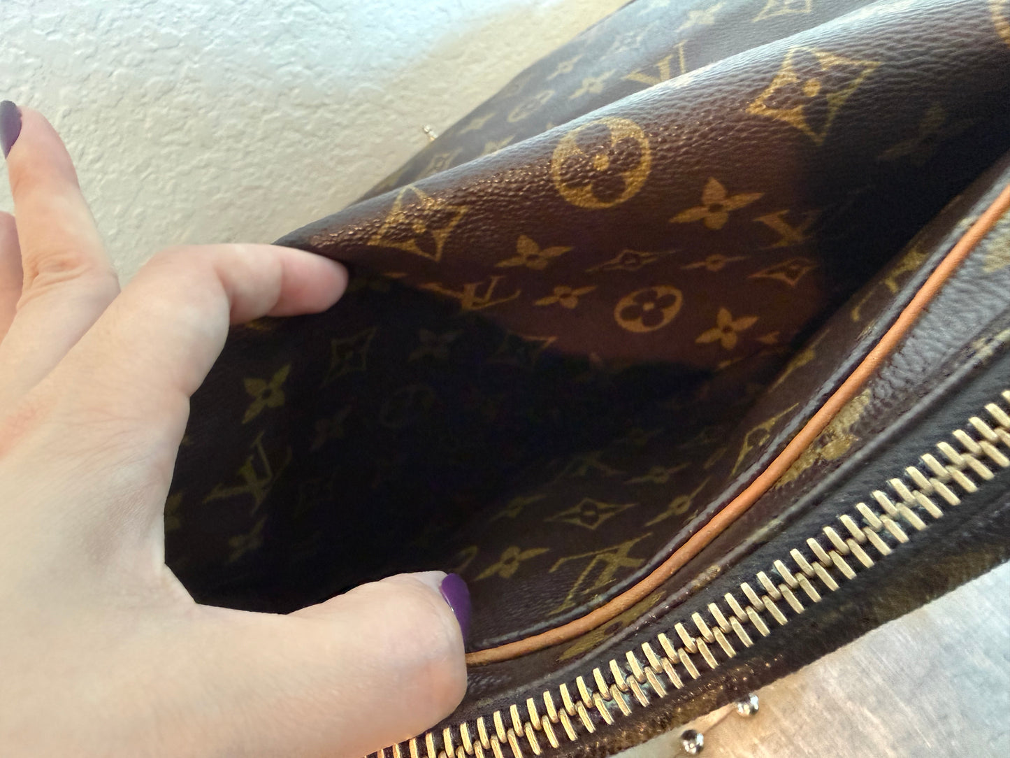 Pre-owned Authentic Louis Vuitton Saint Germain 28 Monogram Shoulder / Crossbody Bag