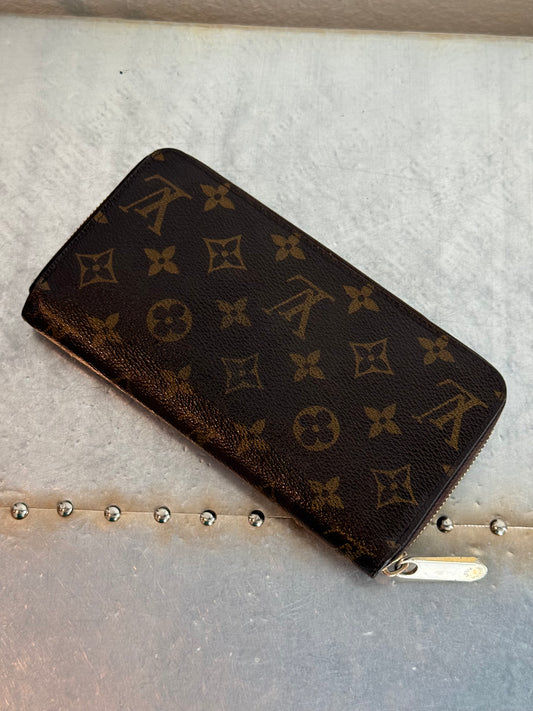 Pre-owned Authentic Louis Vuitton Zippy Monogram Long Wallet