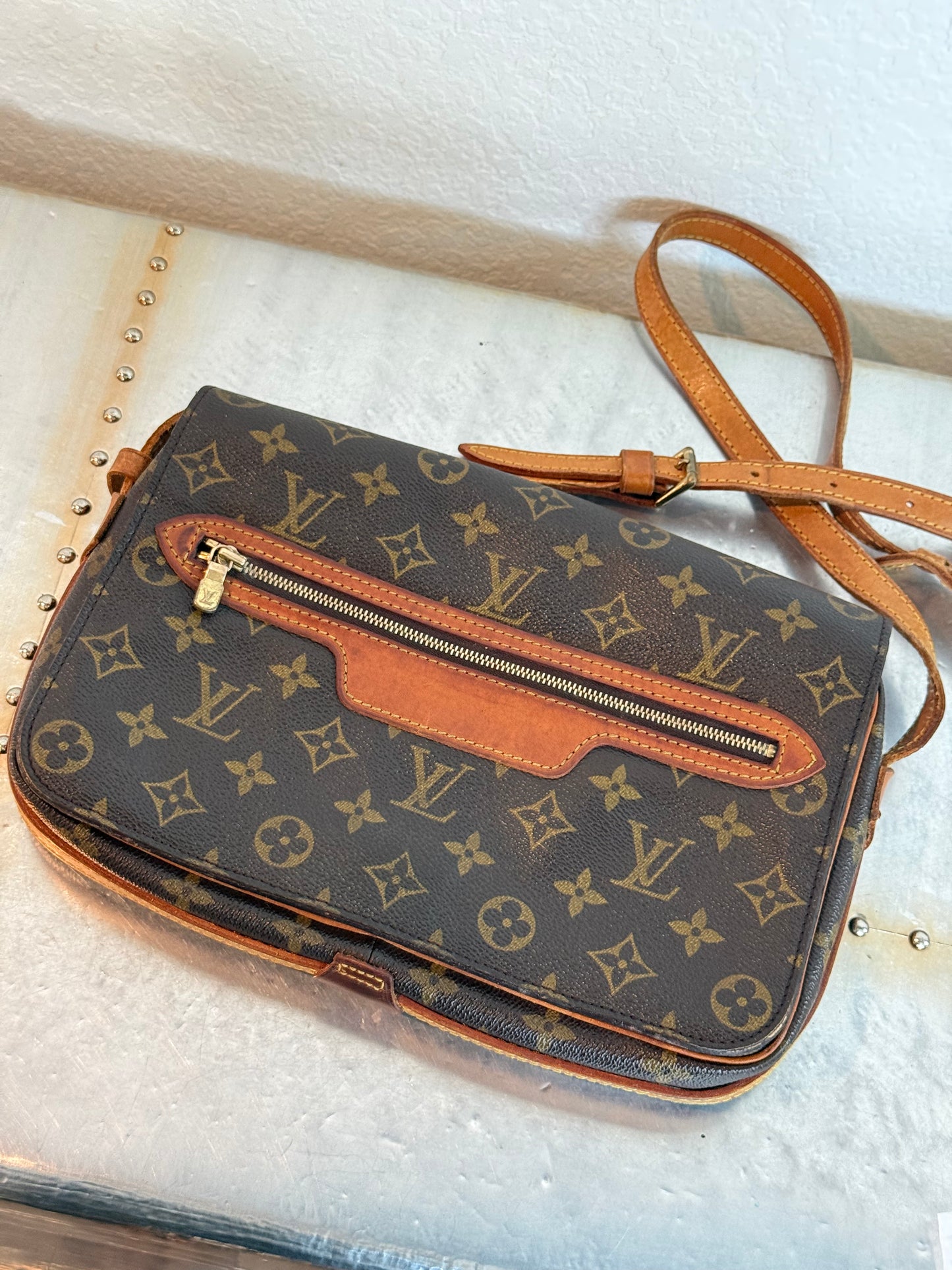 Pre-owned Authentic Louis Vuitton Saint Germain 28 Monogram Shoulder / Crossbody Bag