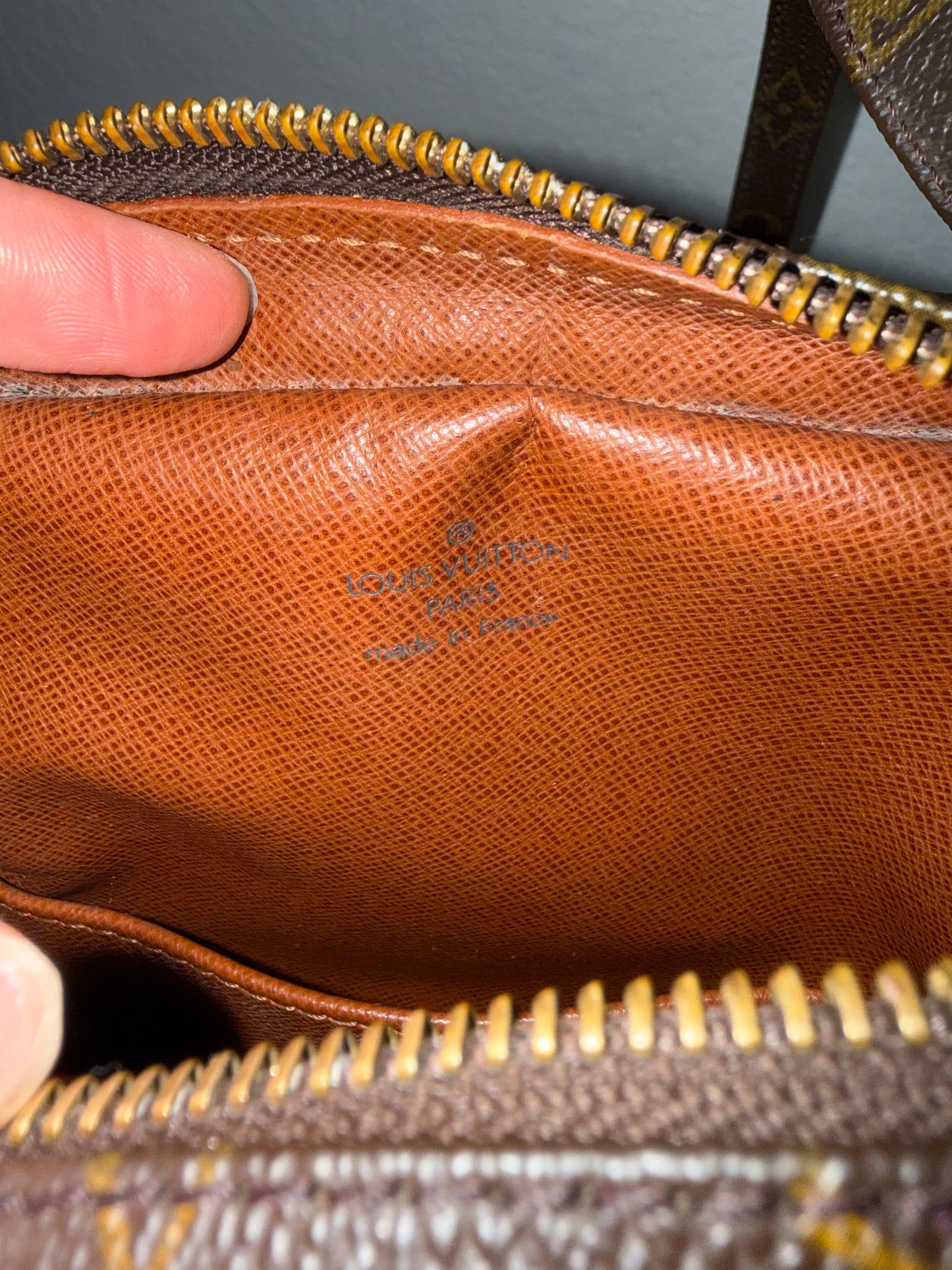 Pre-owned Authentic Louis Vuitton Amazon Monogram Crossbody Bag