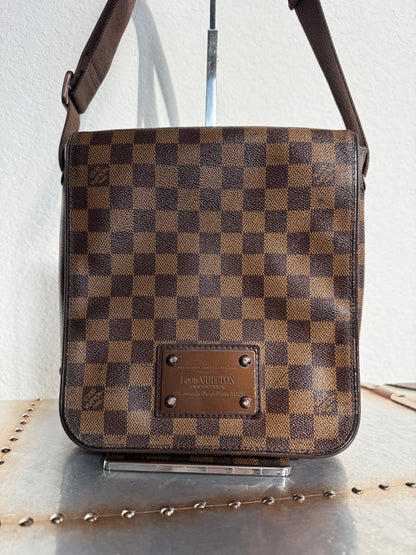 Pre-owned Authentic Brooklyn PM Damier Ebene Crossbody Bag