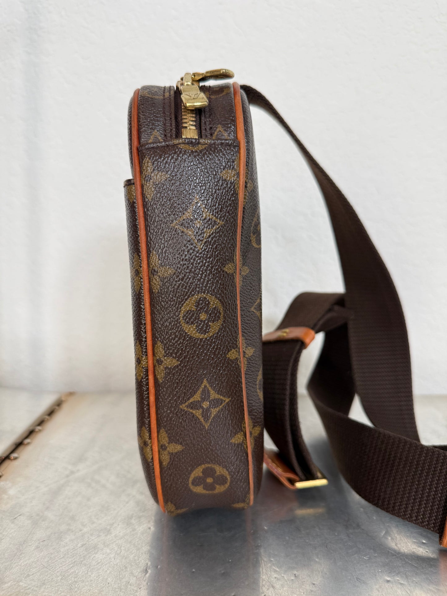 Pre-owned Authentic Louis Vuitton Pochette Gange Monogram Bum Bag