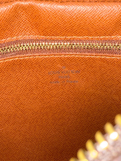 Pre-owned Louis Vuitton Trocadero 30 Monogram Shoulder / Crossbody Bag