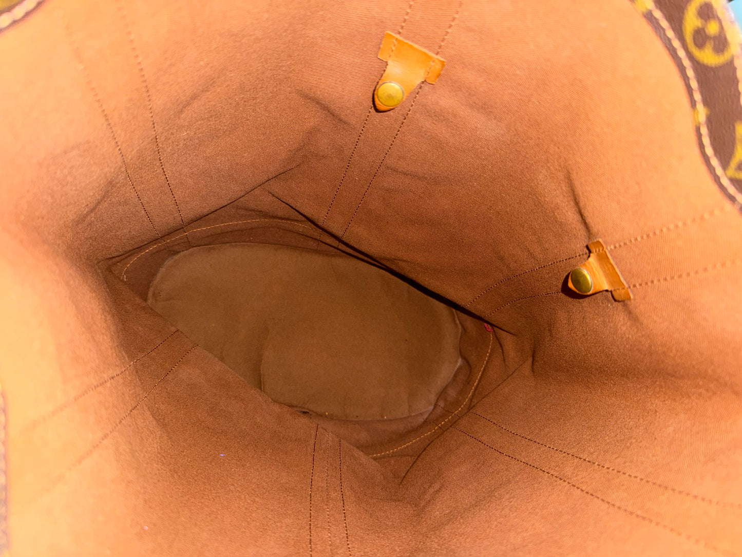 MPre-owned Authentic Louis Vuitton Randonee GM Monogram Backpack