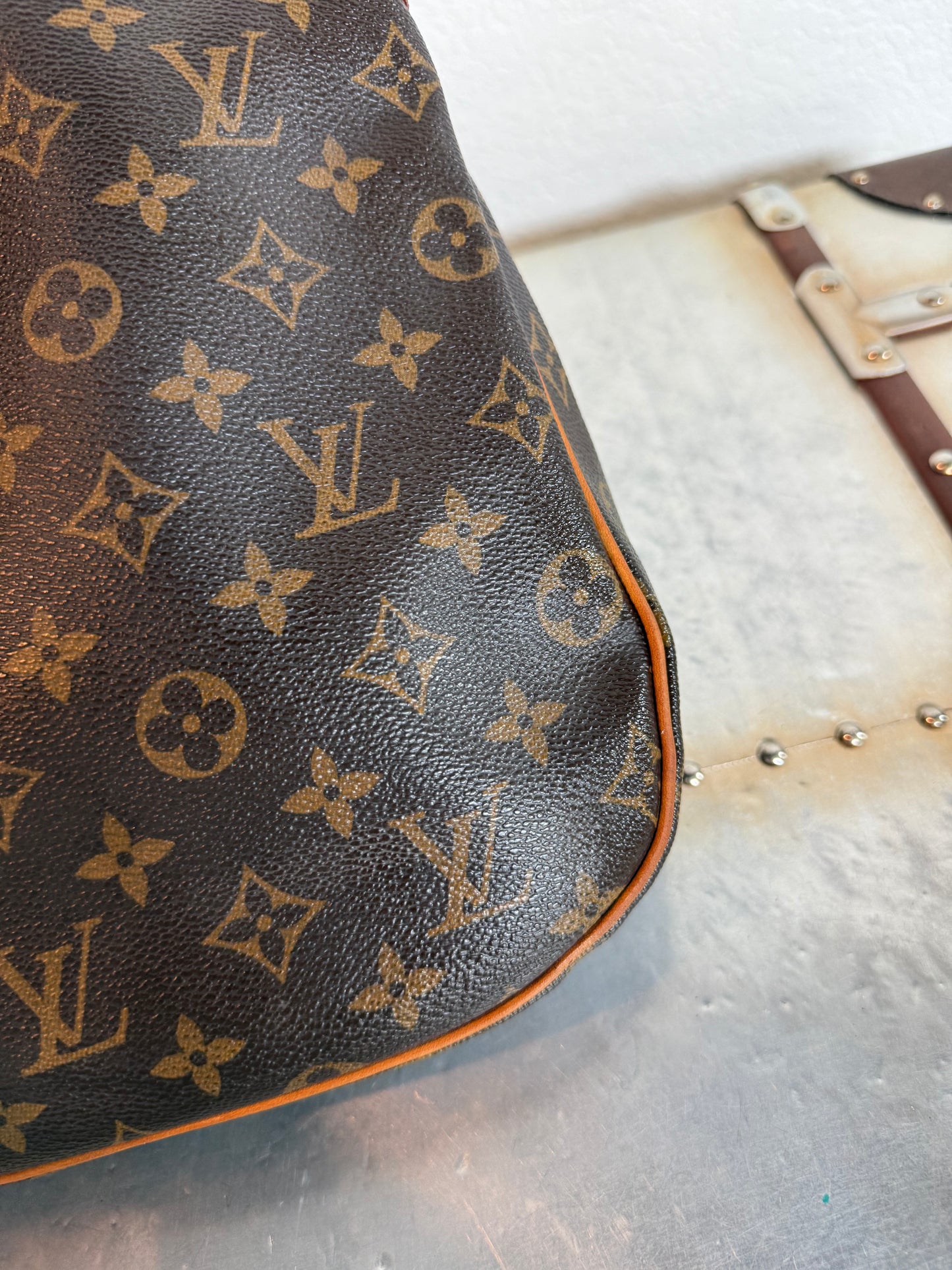 Pre-owned Authentic Louis Vuitton Odeon PM Monogram Shoulder / Crossbody Bag