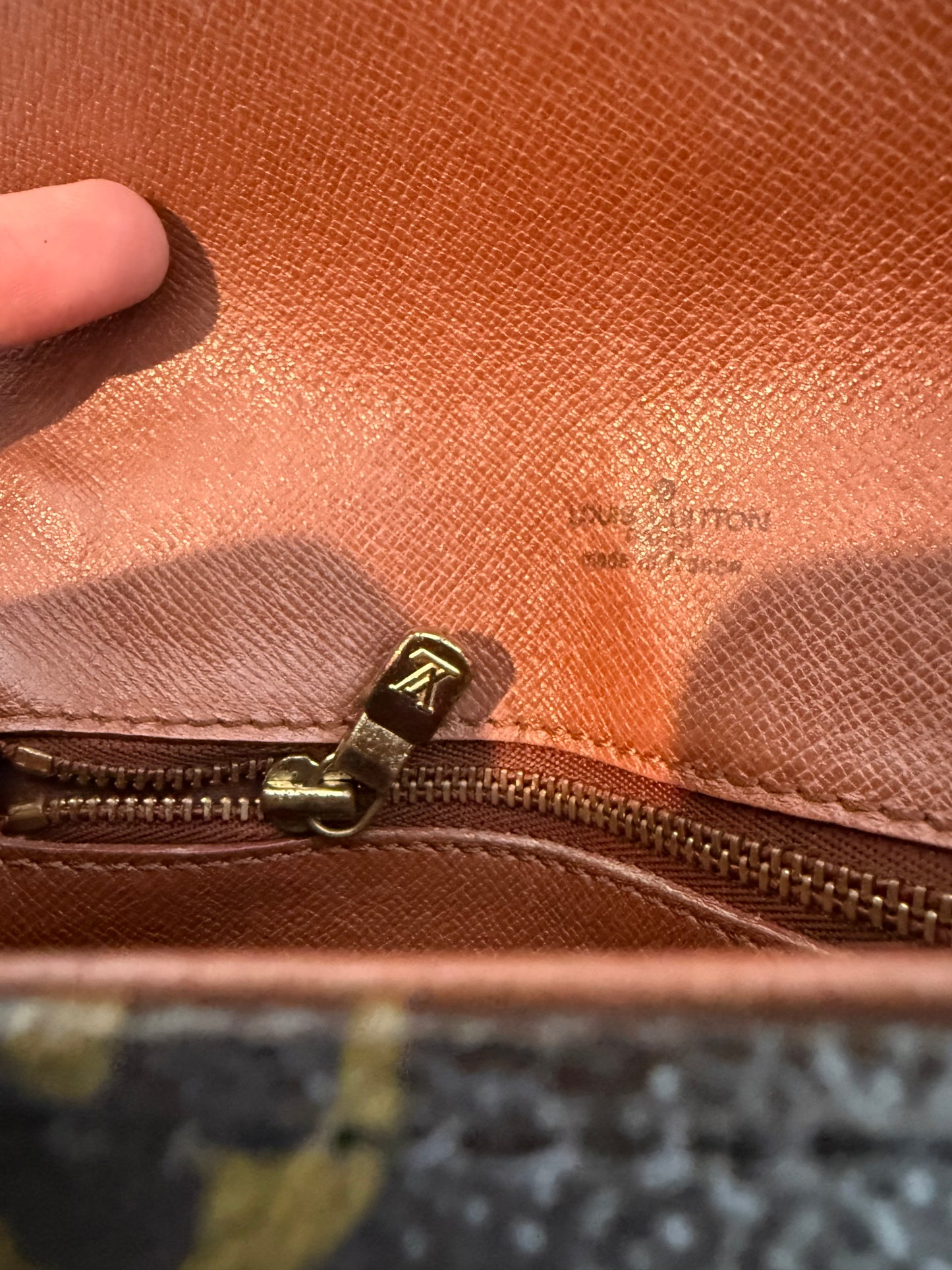 Pre-owned Authentic Louis Vuitton Chantilly PM Monogram Crossbody Bag