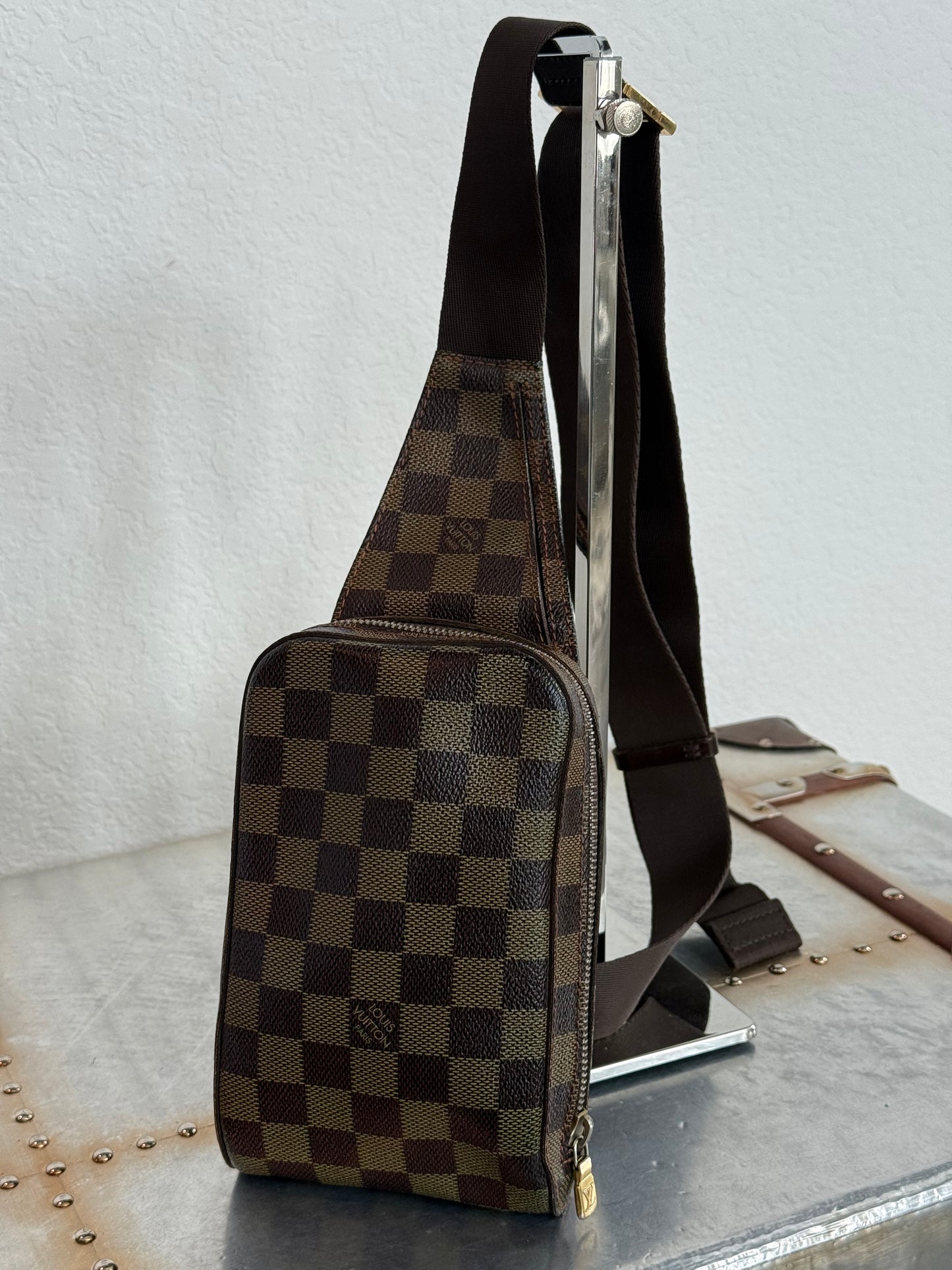 Pre-owned Authentic Louis Vuitton Damier Ebene Geronimos Body Bag