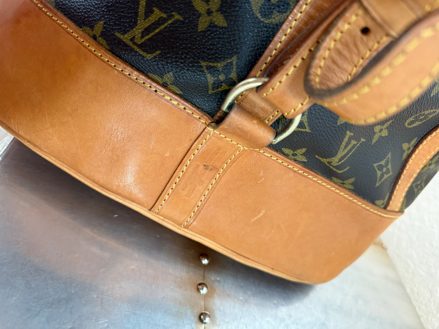 Pre-owned Authentic Louis Vuitton Randonnee GM Monogram Backpack