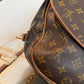 Pre-owned Authentic Louis Vuitton Monogram Saumur 35 Crossbody Bag