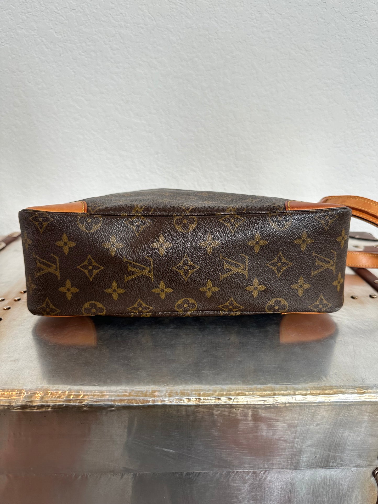 Pre-owned Authentic Louis Vuitton Boulogne 30 Monogram Shoulder Bag