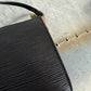 Pre-owned Louis Vuitton Pochette Accessoires Epi Shoulder / Handbag