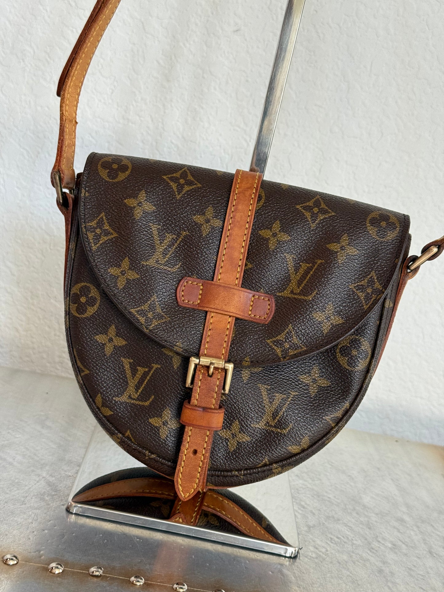 Pre-owned Authentic Louis Vuitton Chantilly PM Monogram Crossbody Bag