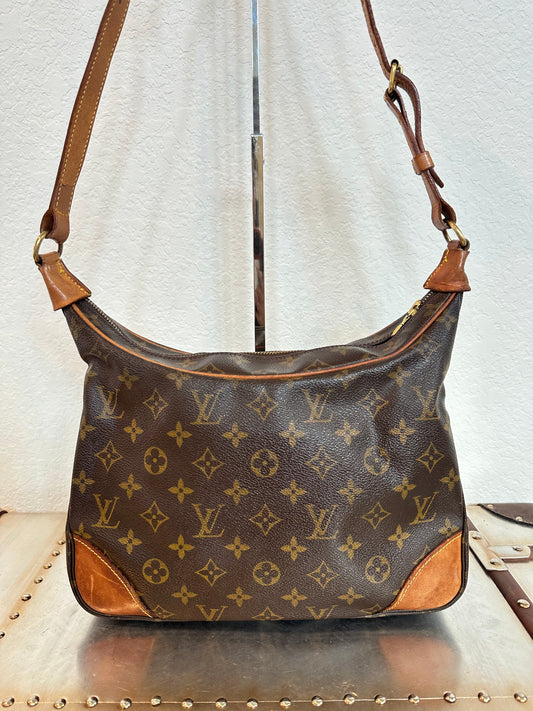 Pre-owned Authentic Louis Vuitton Boulogne 30 Monogram Shoulder Bag