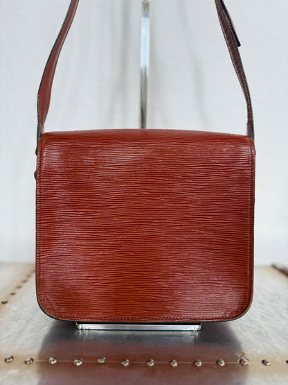 Pre-owned Louis Vuitton Cartouchiere MM Epi Shoulder / Crossbody Bag