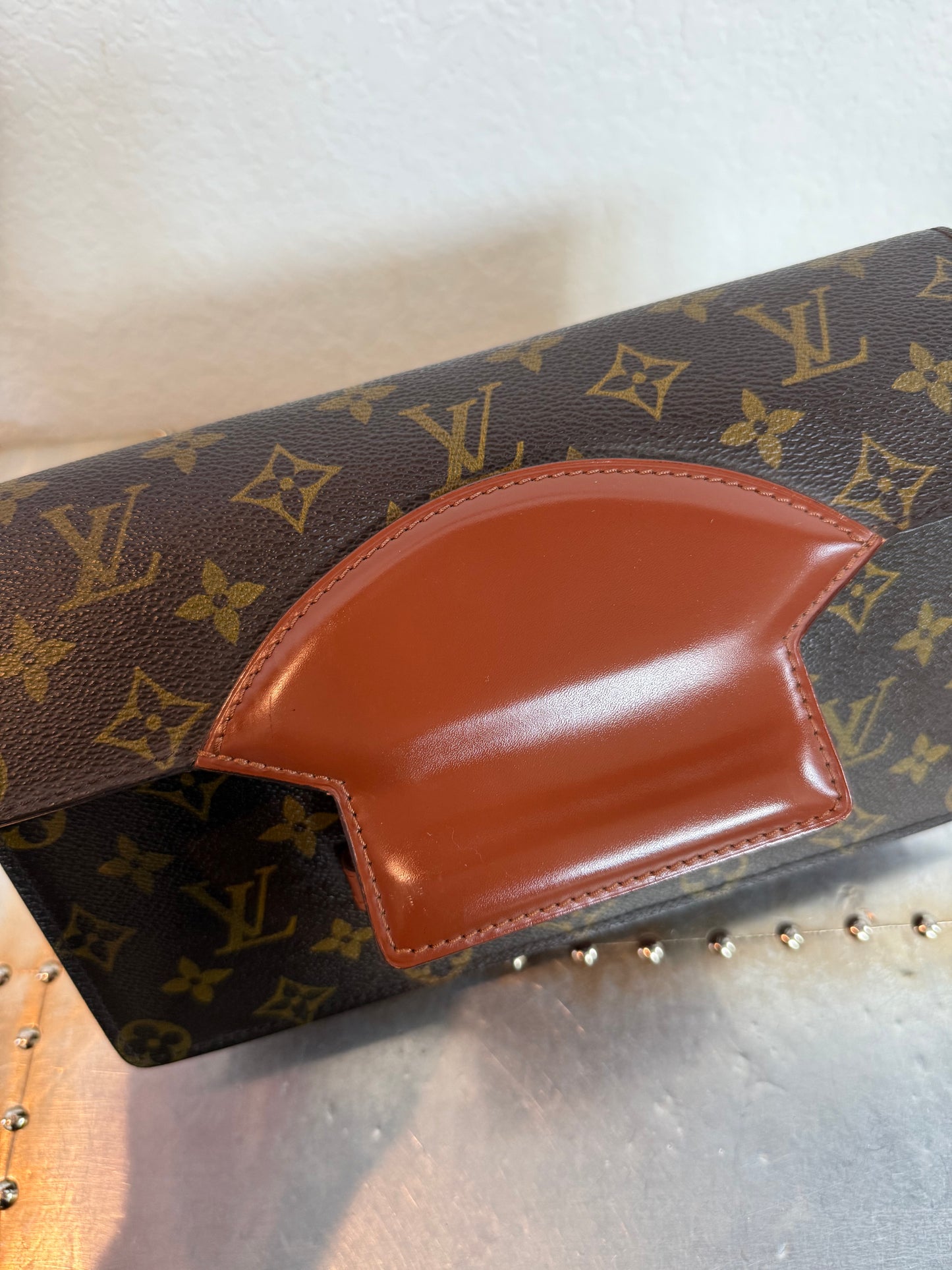 Pre-owned Authentic Louis Vuitton Vintage Chaillot Monogram Canvas Clutch Handbag