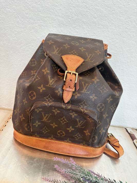 Pre-owned Authentic Louis Vuitton Montsouris MM Monogram Backpack