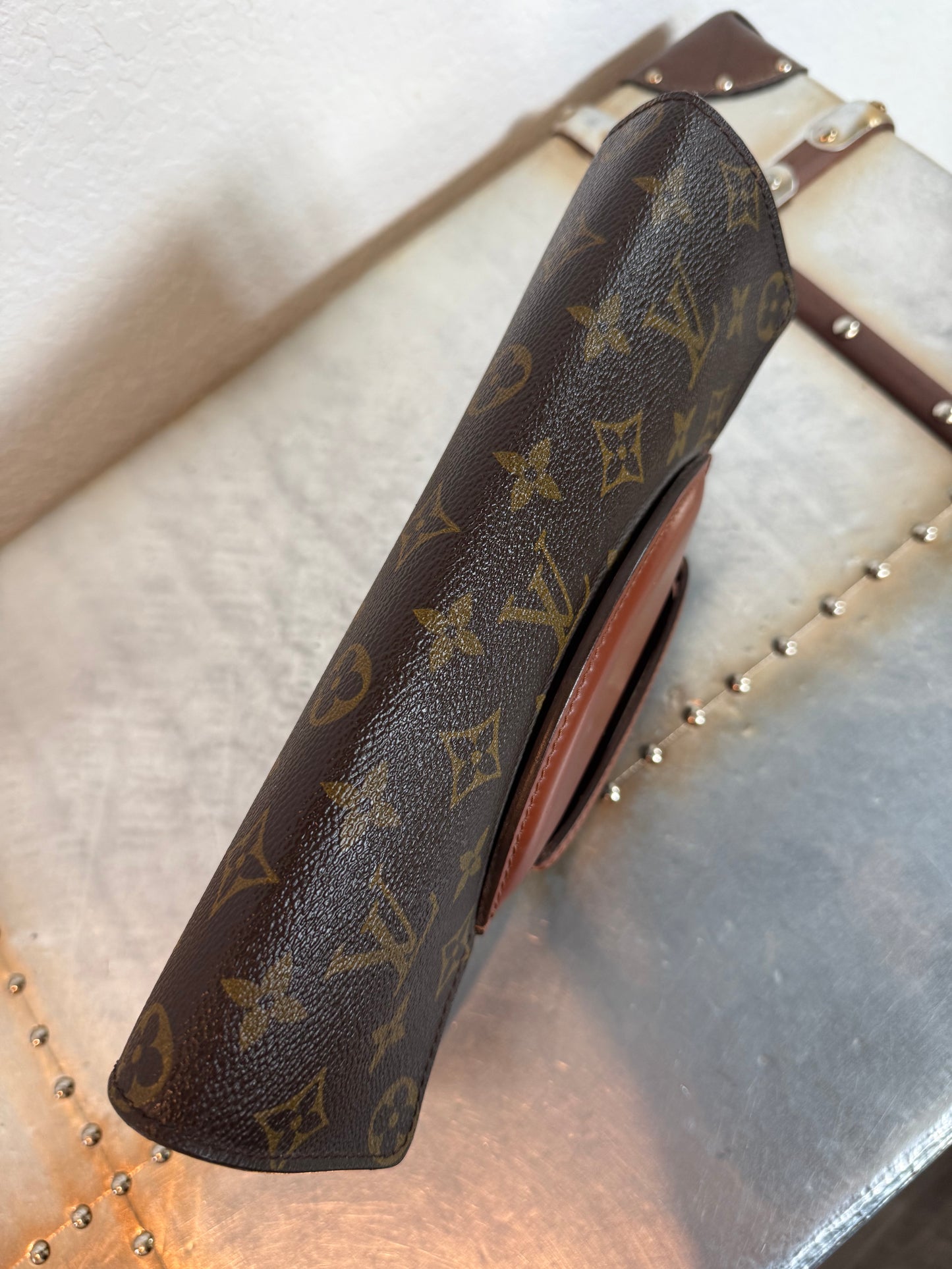 Pre-owned Authentic Louis Vuitton Vintage Chaillot Monogram Canvas Clutch Handbag