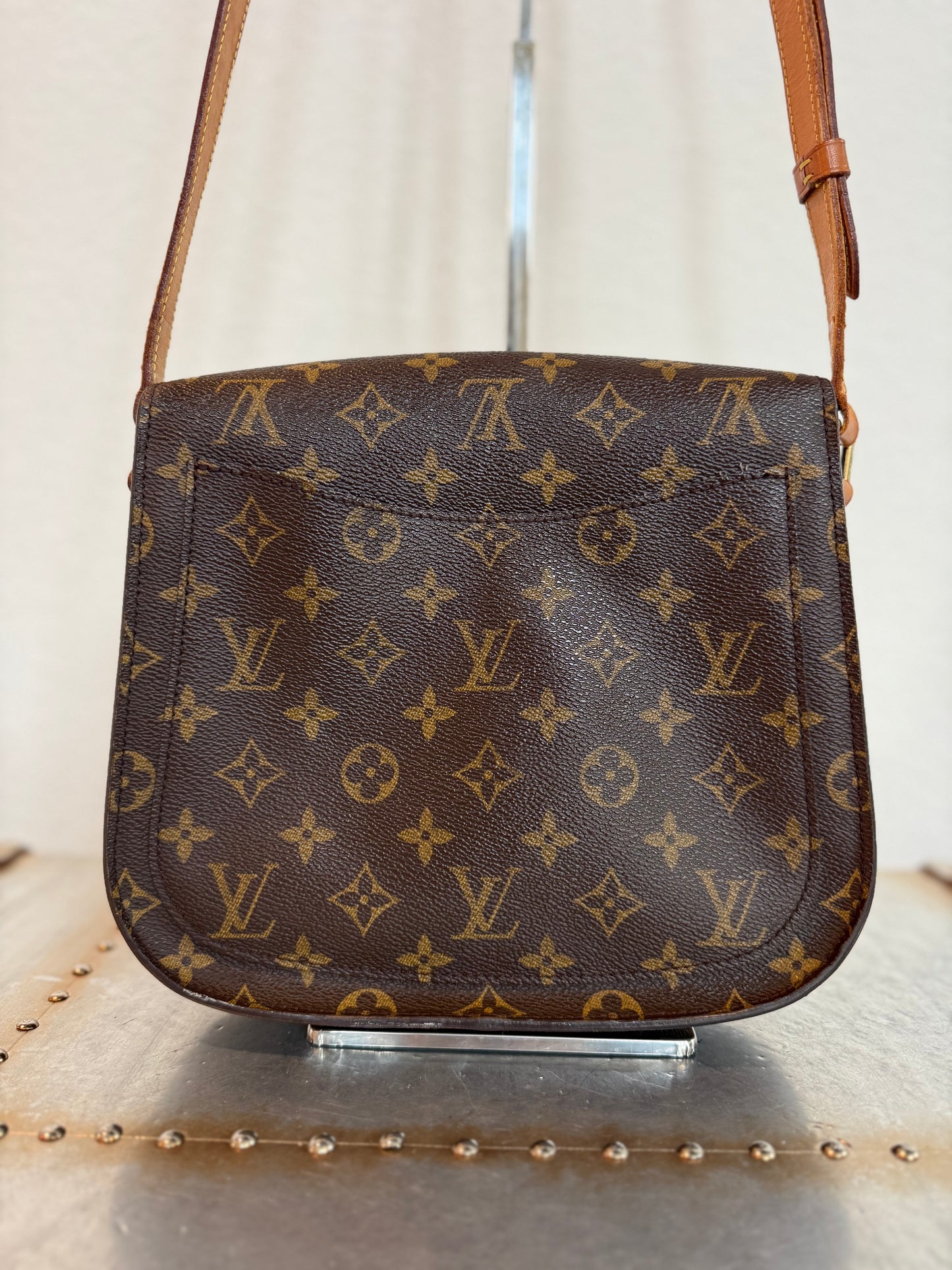 Pre-owned Authentic Louis Vuitton Saint Cloud GM Monogram Crossbody Bag