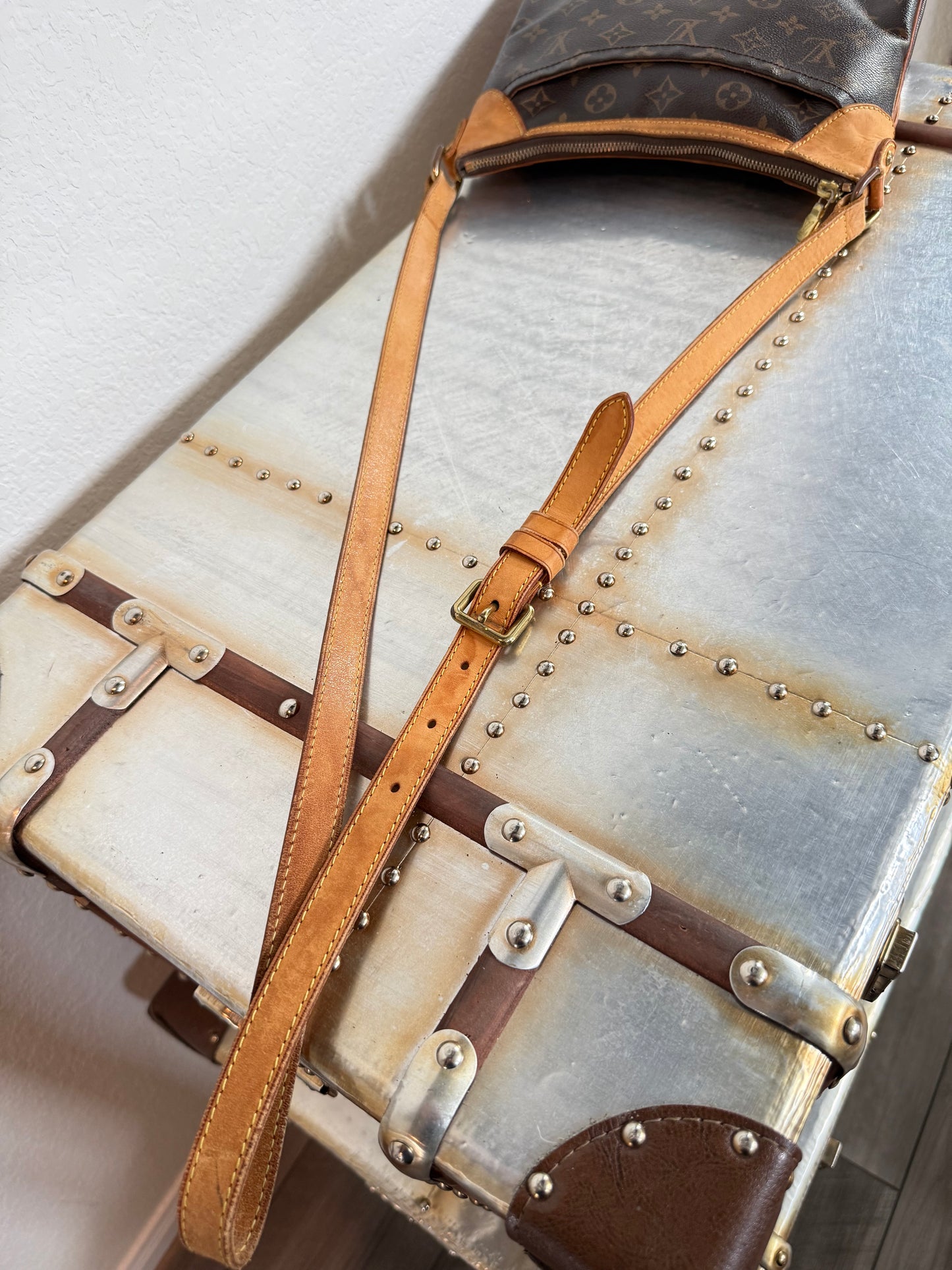 Pre-owned Authentic Louis Vuitton Odeon PM Monogram Shoulder / Crossbody Bag