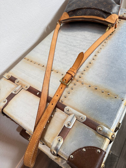 Pre-owned Authentic Louis Vuitton Odeon PM Monogram Shoulder / Crossbody Bag