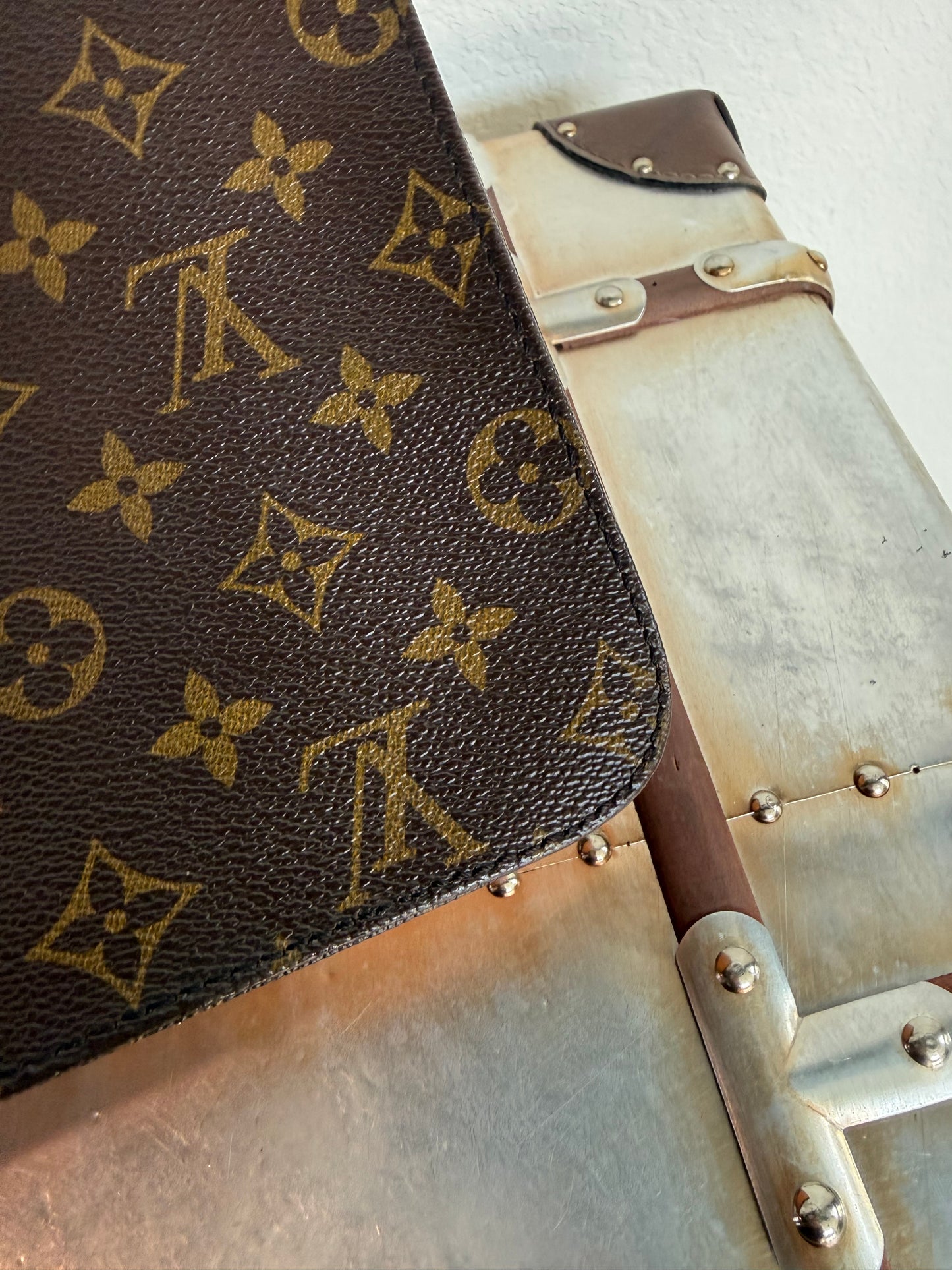 Pre-owned Louis Vuitton Cartouchiere GM Monogram Shoulder / Crossbody Bag