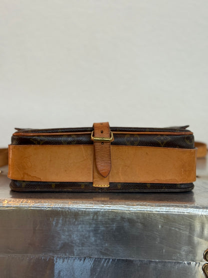 Pre-owned Louis Vuitton Cartouchiere GM Monogram Shoulder / Crossbody Bag