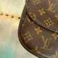 Pre-owned Authentic Louis Vuitton Saint Cloud MM Monogram Shoulder / Crossbody Bag