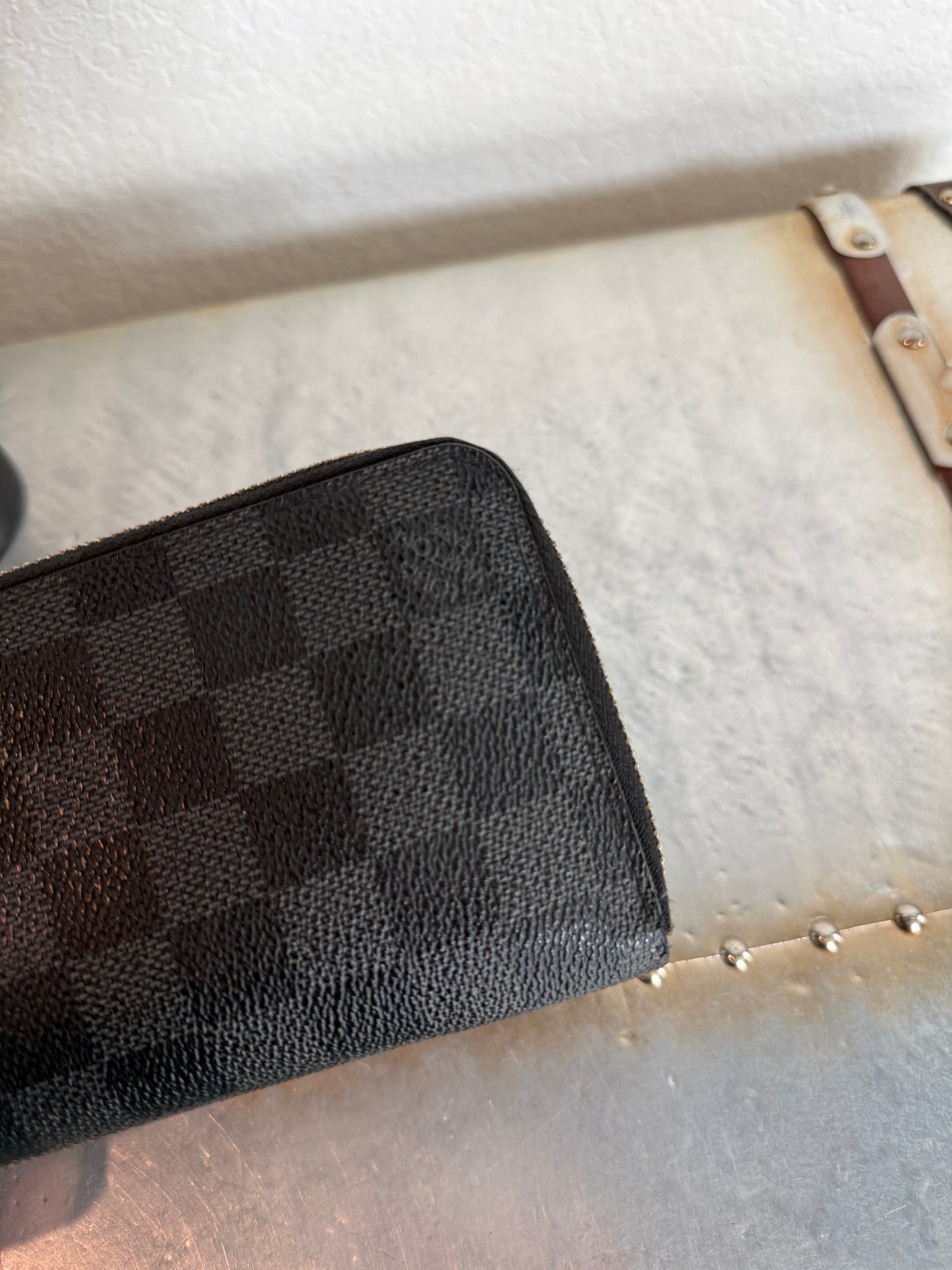 Pre-owned Authentic Louis Vuitton Damier Graphite Zippy Long Wallet