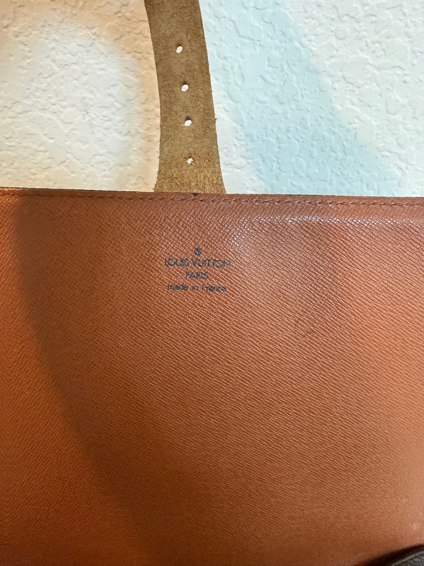 Pre-owned Louis Vuitton Cartouchiere GM Monogram Shoulder / Crossbody Bag