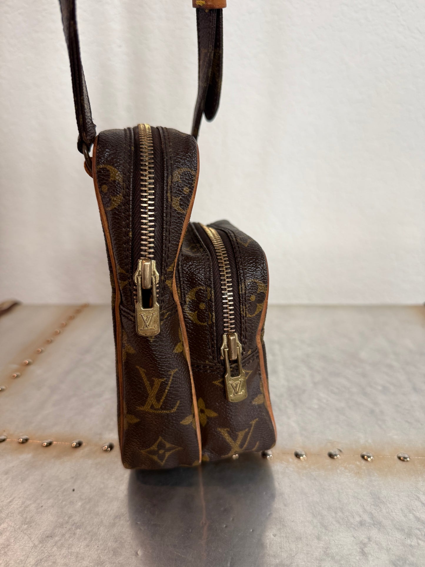 Pre-owned Louis Vuitton Mini Amazon Monogram Crossbody Bag